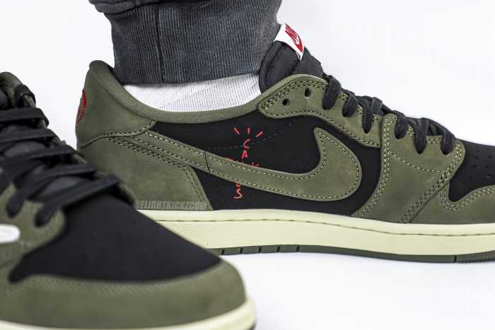 Travis Scott x Air Jordan 1 Low Black Olive  (LN5 A1 Batch)