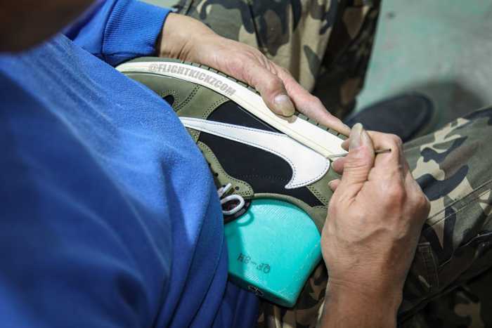 Travis Scott x Air Jordan 1 Low Black Olive  (LN5 A1 Batch)