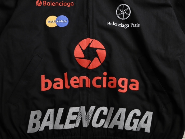 Balancig*  logo-print Zip Jacket