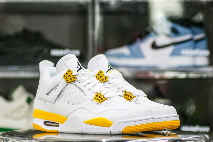 Air Jordan 4 Retro 'Vivid Sulfur' Wms 2024