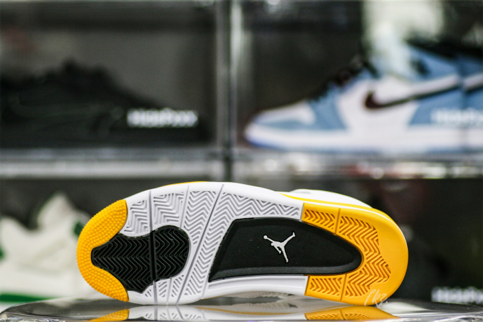 Air Jordan 4 Retro 'Vivid Sulfur' Wms 2024