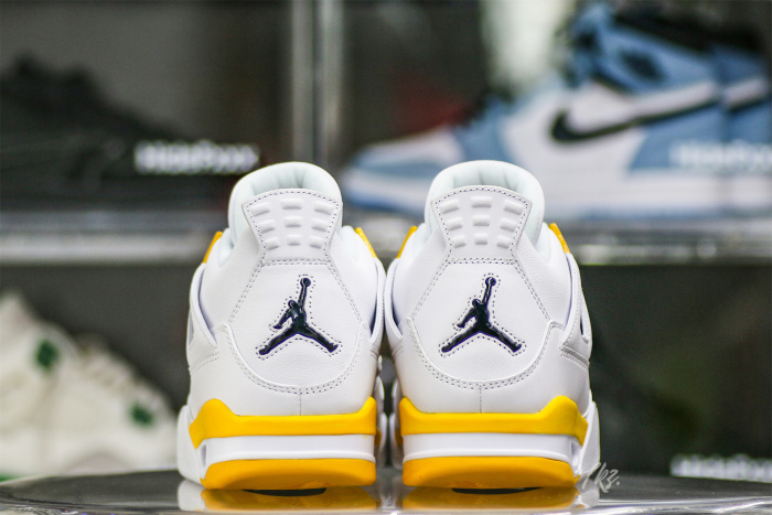 Air Jordan 4 Retro 'Vivid Sulfur' Wms 2024