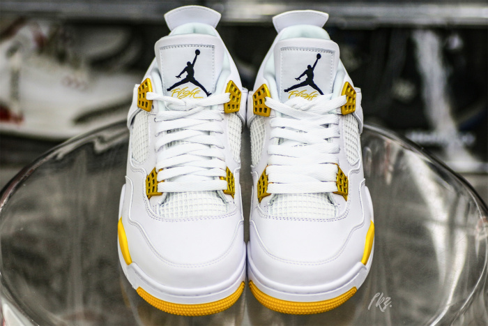 Air Jordan 4 Retro 'Vivid Sulfur' Wms 2024