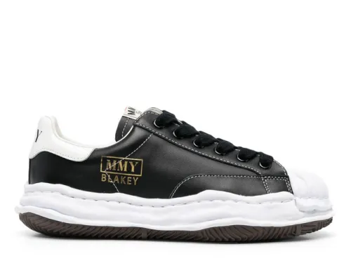 MaisOn Margiel@ Yasuhir0 Blakey logo-patch sneakers