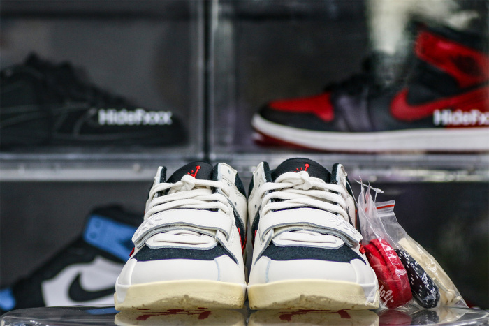 Travis Scott x Jordan Jumpman Jack TR University Red