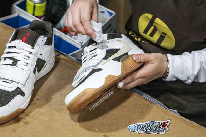 Travis Scott x Jordan Jumpman Jack Sail (LN5 A1)