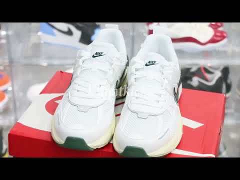 Nike V2K Run Fir