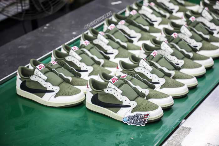 Travis Scott x Air Jordan 1 ' Medium Olive' (LN5 A1 Batch)