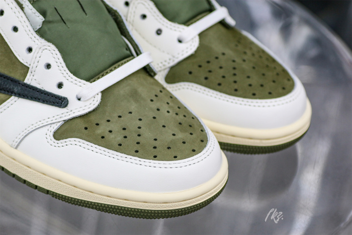 Travis Scott x Air Jordan 1 ' Medium Olive' (LN5 A1 Batch)