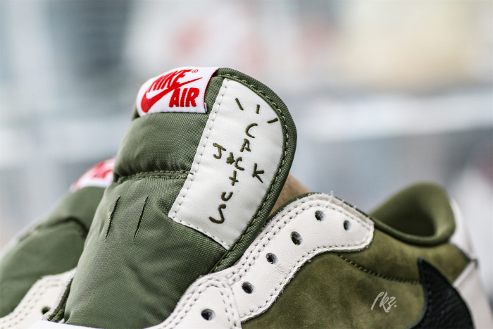 Travis Scott x Air Jordan 1 ' Medium Olive' (LN5 A1 Batch)