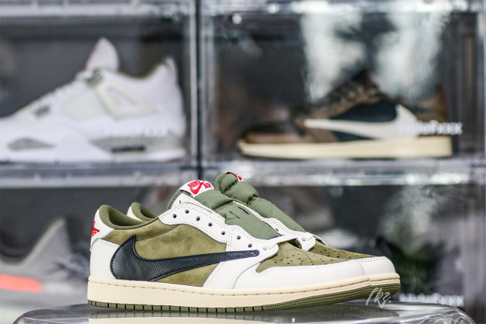 Travis Scott x Air Jordan 1 ' Medium Olive' (LN5 A1 Batch)