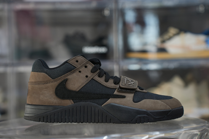 Travis Scott x Jordan Jumpman Jack TR  Dark Mocha(LN5 A1 Batch)
