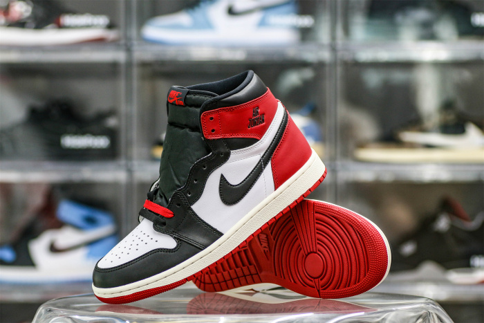 Air Jordan 1  Retro High OG Black Toe Reimagined (Ln5 A1)