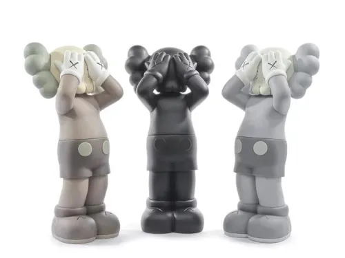 KAWS Holiday United Kingdom 2021 29cm