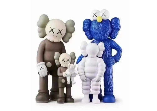 Kaws Family Collection