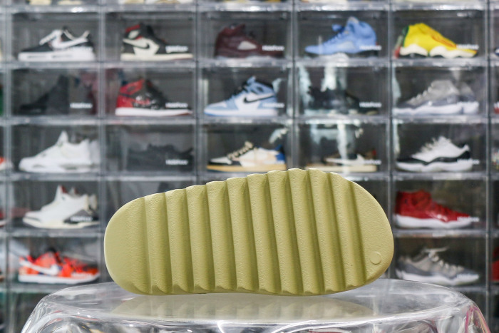 Yeezy Slides Resin 2022 FZ5904（A1 Batch）
