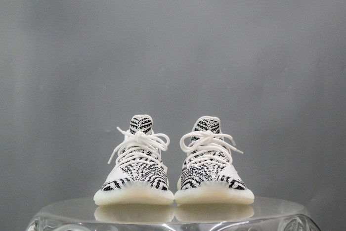 Yeezy Boost 350 V2 Zebra (A2 Batch)