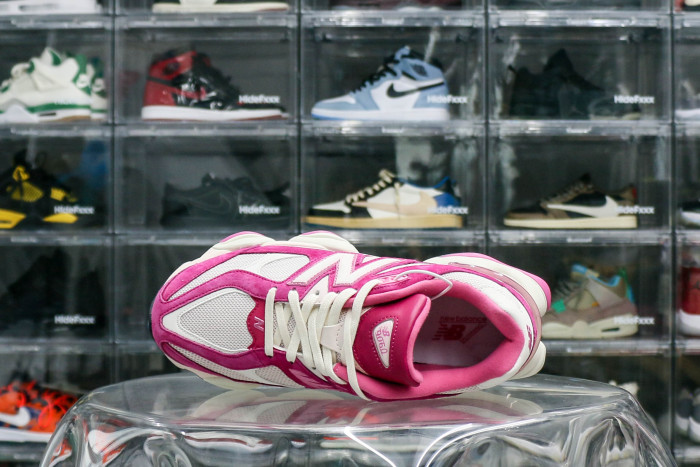 New Balance 9060 Fuchsia Pink