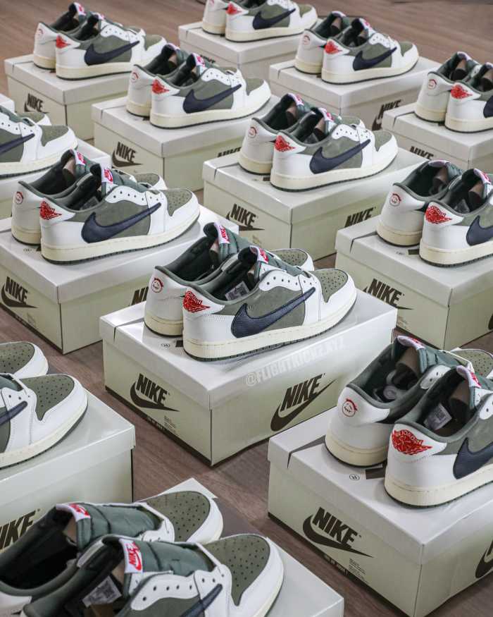 Travis Scott x Air Jordan 1 ' Medium Olive' (LN5 A1 Batch)