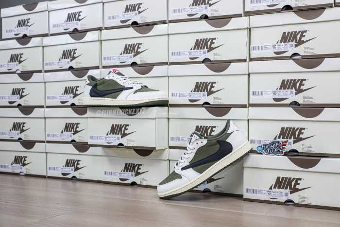 Travis Scott x Air Jordan 1 ' Medium Olive' (LN5 A1 Batch)