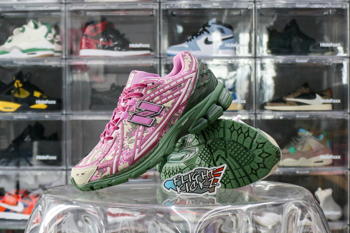 New Balance 1906R Jack Harlow Rose Runner (Standard Box)