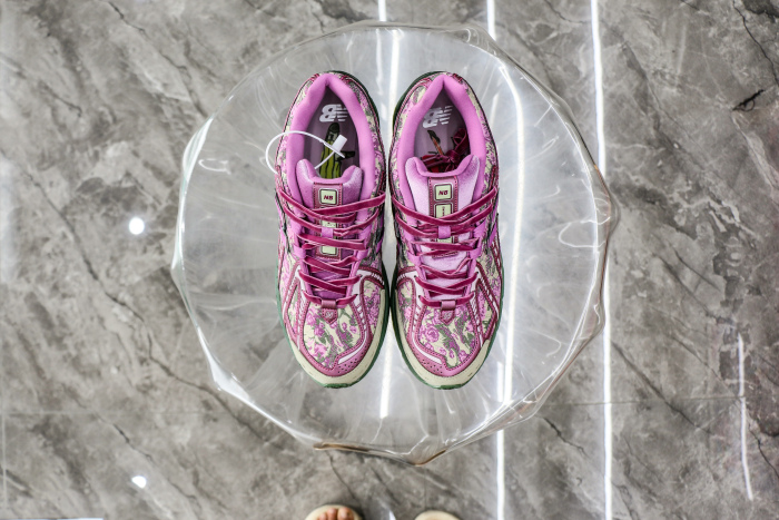 New Balance 1906R Jack Harlow Rose Runner (Standard Box)