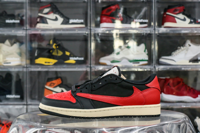 Travis Scott x Air Jordan 1 Low OG Black Red 2025