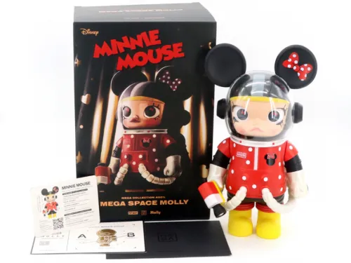 P0p Mart Molly Mega 400% Minnie series is part of a collaboration with Disney,