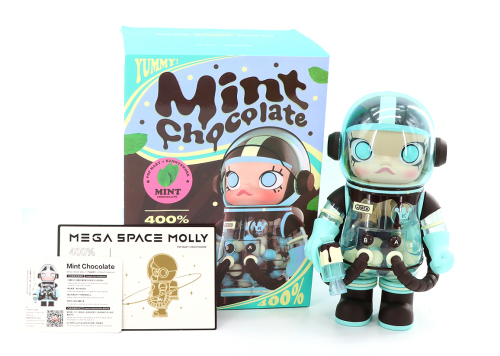 POP MART MEGA Series Mint Chocolate Trendy Figure 400%