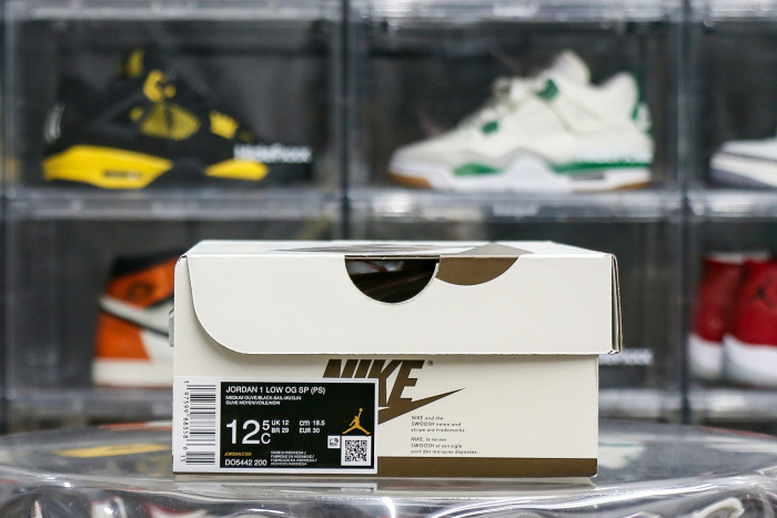 Travis Scott x Jordan 1 Retro Low  'Reverse Olive / Medium Olive' Kid (LN5 A1)