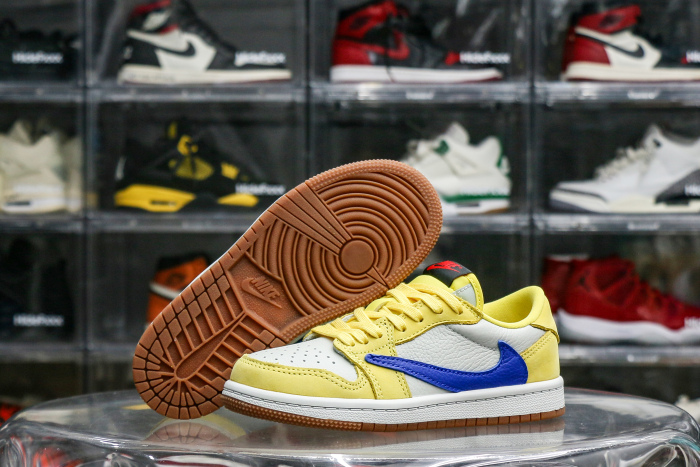Travis Scott x Air Jordan 1 Retro Low OG SP “ElkinsCanary Yellow” Kid (LN5 A1)