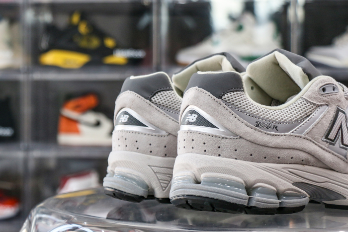 New Balance 2002R Grey
