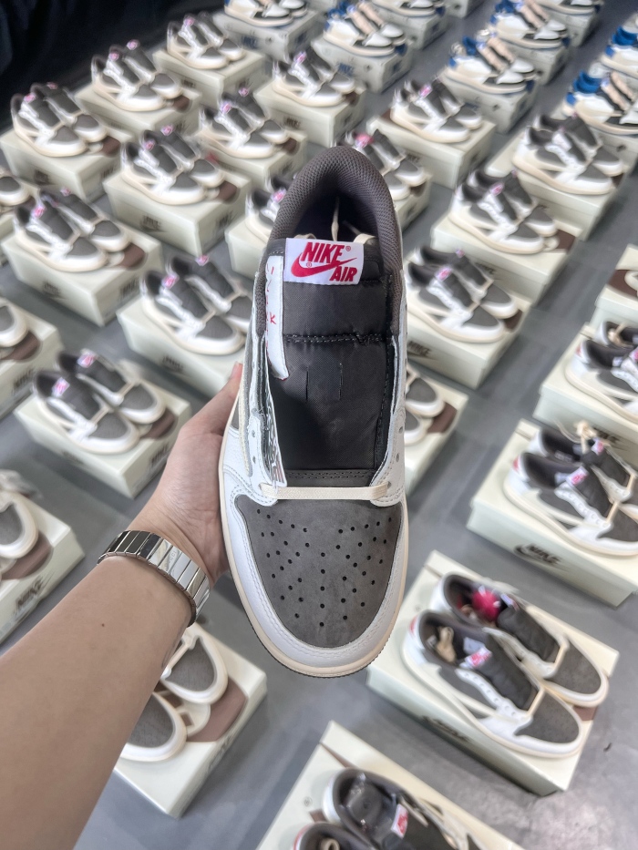 US Warehouse:Travis Scott x Air Jordan 1 Low OG  Reverse Mocha