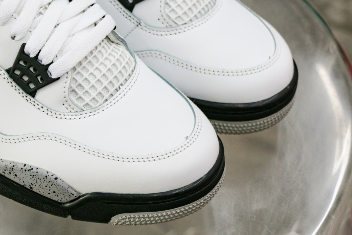 Air Jordan 4 Retro OG 'White Cement' 2025 (Ln5 A1)