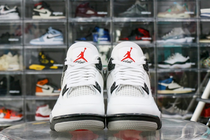 Air Jordan 4 Retro OG 'White Cement' 2025 (Ln5 A1)