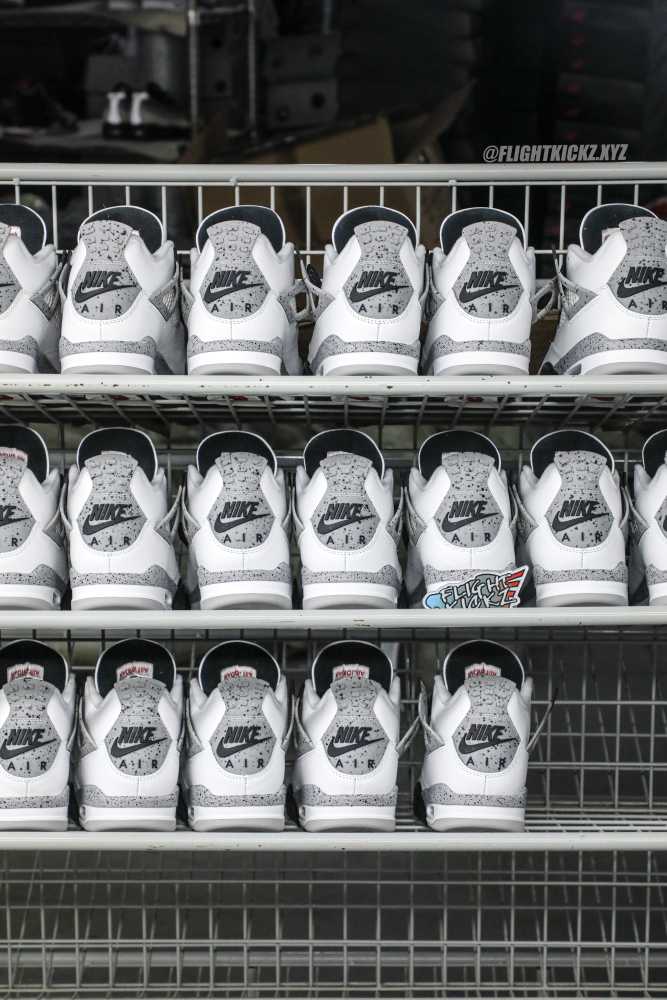 Air Jordan 4 Retro OG 'White Cement' 2025 (Ln5 A1)