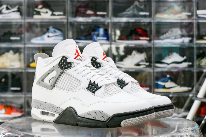 Air Jordan 4 Retro OG 'White Cement' 2025 (Ln5 A1)