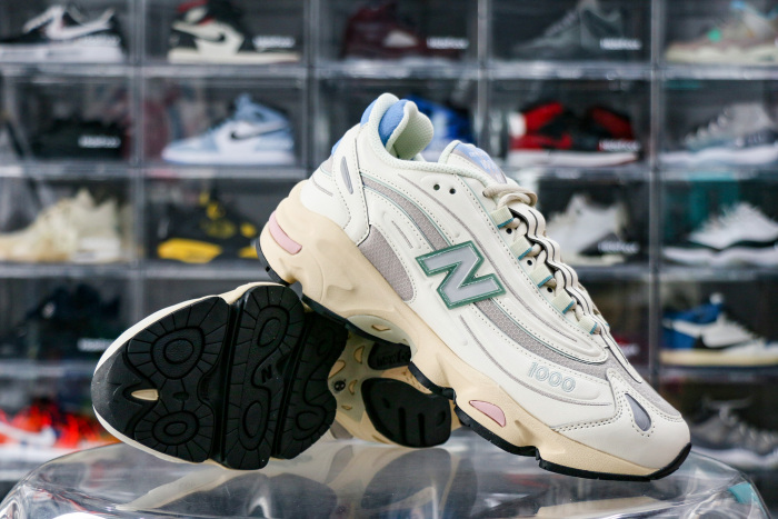 New Balance 1000 Angora Moonrock