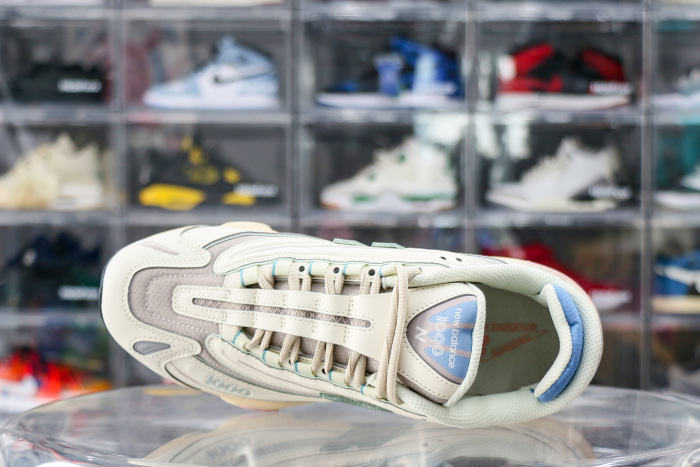 New Balance 1000 Angora Moonrock