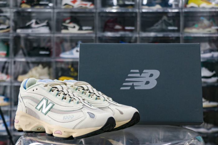 New Balance 1000 Angora Moonrock