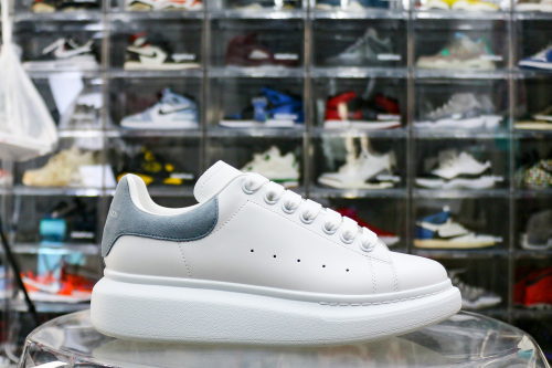 Alexande* McQuee* Oversized Sneaker 'White Dream Blue'
