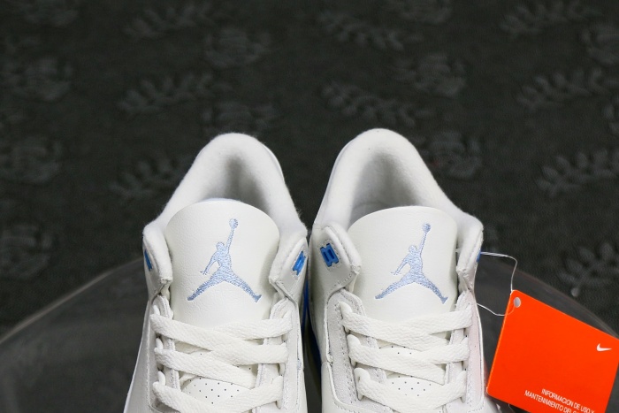 Air Jordan 3 Retro Lucky Shorts 2025