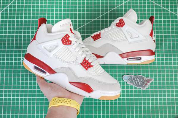 Nike SB x Air Jordan 4  Varsity Red  is a Family & Friends （A1）