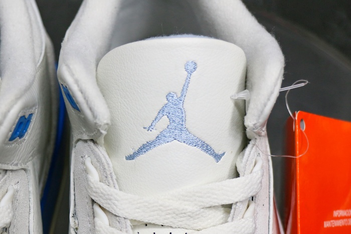 Air Jordan 3 Retro Lucky Shorts 2025