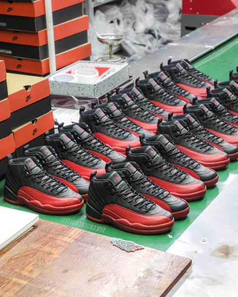 Air Jordan 12 Retro Flu Game 2025 （A1）