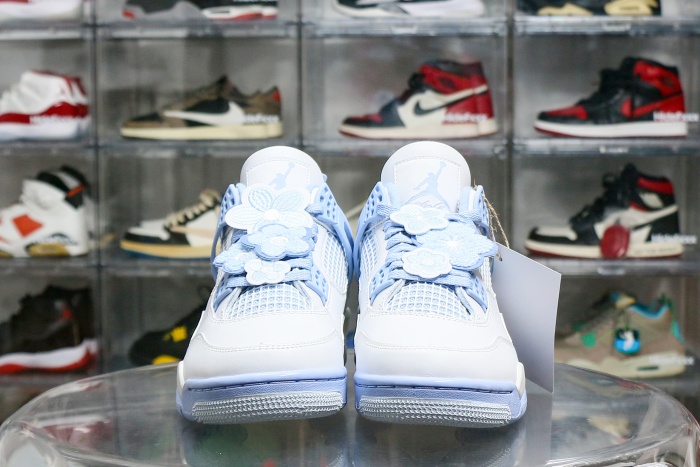 Wmns Jordan 4 Retro Forget Me Not