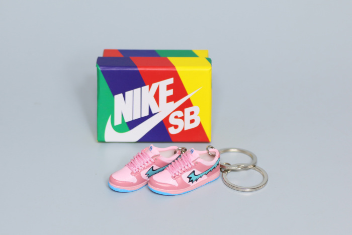 Mini Sneaker Grateful Dead x Nike SB Dunk Low Pink 3D keychain