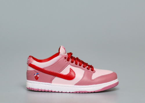 Mini Sneaker Nike SB Dunk Low StangeLove 3D keychain