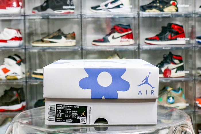 Wmns Jordan 4 Retro Forget Me Not