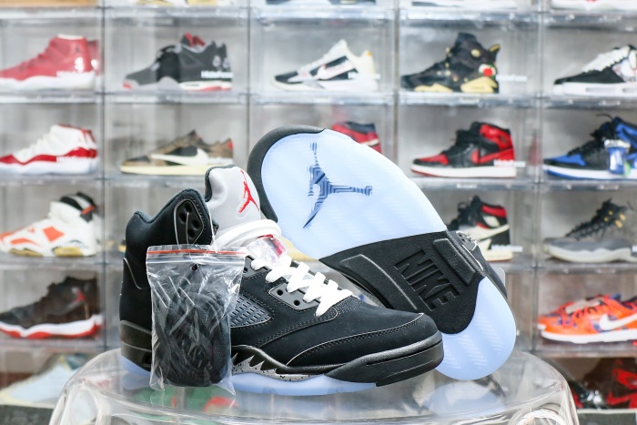 Air Jordan 5 Retro OG 'Metallic Reimagined'  2025 (Ln5 A1)